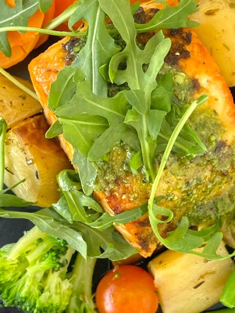Frozen: Pesto Salmon with Crispy Baby Potato - Image 2
